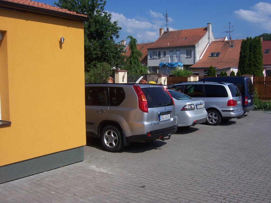 Pension Euro Mikulov Ngoại thất bức ảnh