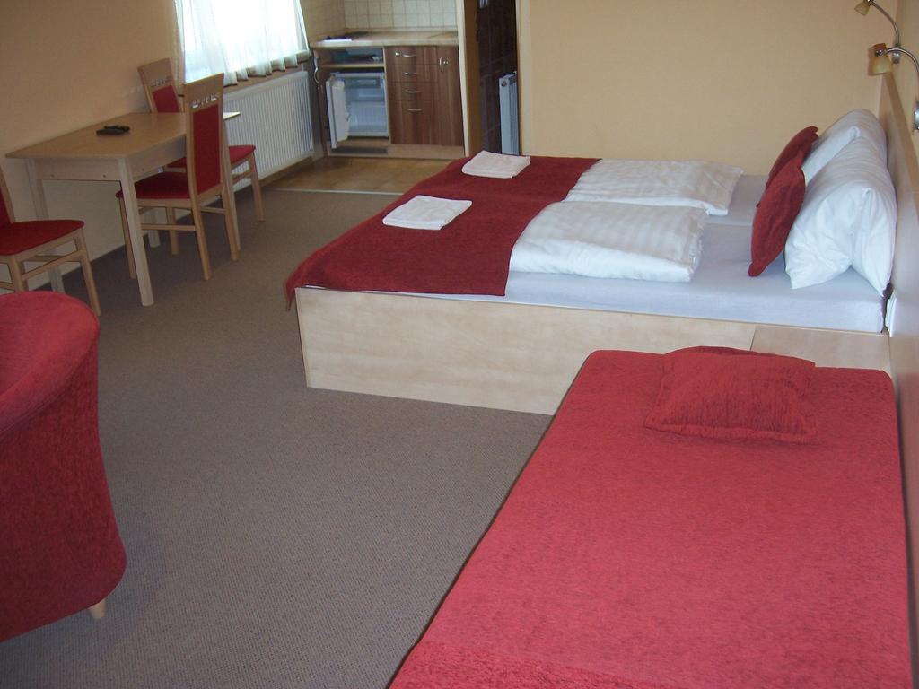 Pension Euro Mikulov Phòng bức ảnh