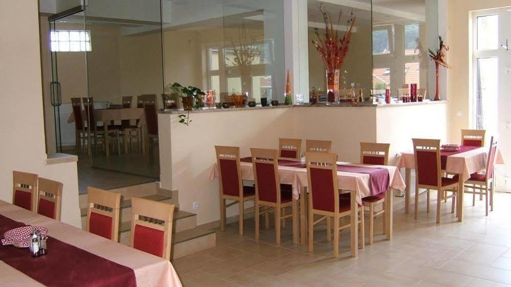 Pension Euro Mikulov Ngoại thất bức ảnh